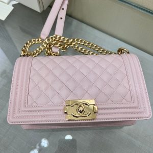 Image_20231111111135 BOY BAG MEDIUM 25 LIGHT PINK CAVIAR GOLD HARDWARE