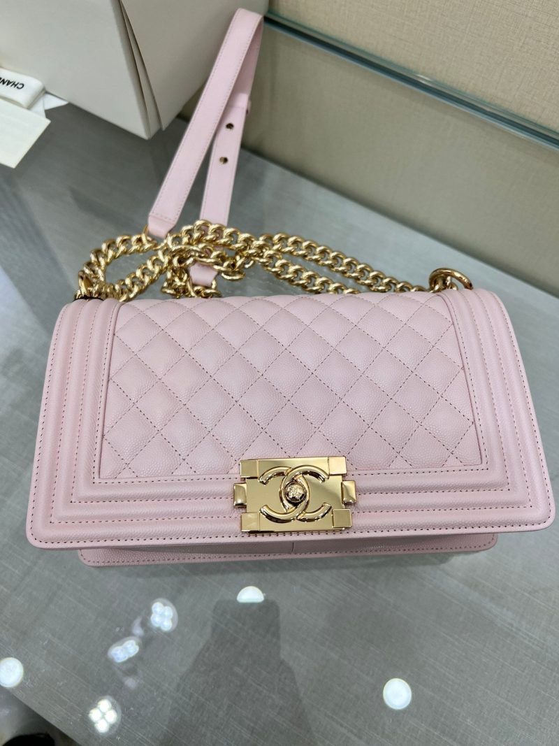 Image_20231111111135 BOY BAG MEDIUM 25 LIGHT PINK CAVIAR GOLD HARDWARE