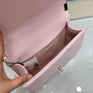 Image_20231111111154 BOY BAG MEDIUM 25 LIGHT PINK CAVIAR GOLD HARDWARE