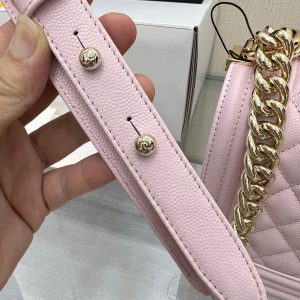 Image_20231111111203 BOY BAG MEDIUM 25 LIGHT PINK CAVIAR GOLD HARDWARE