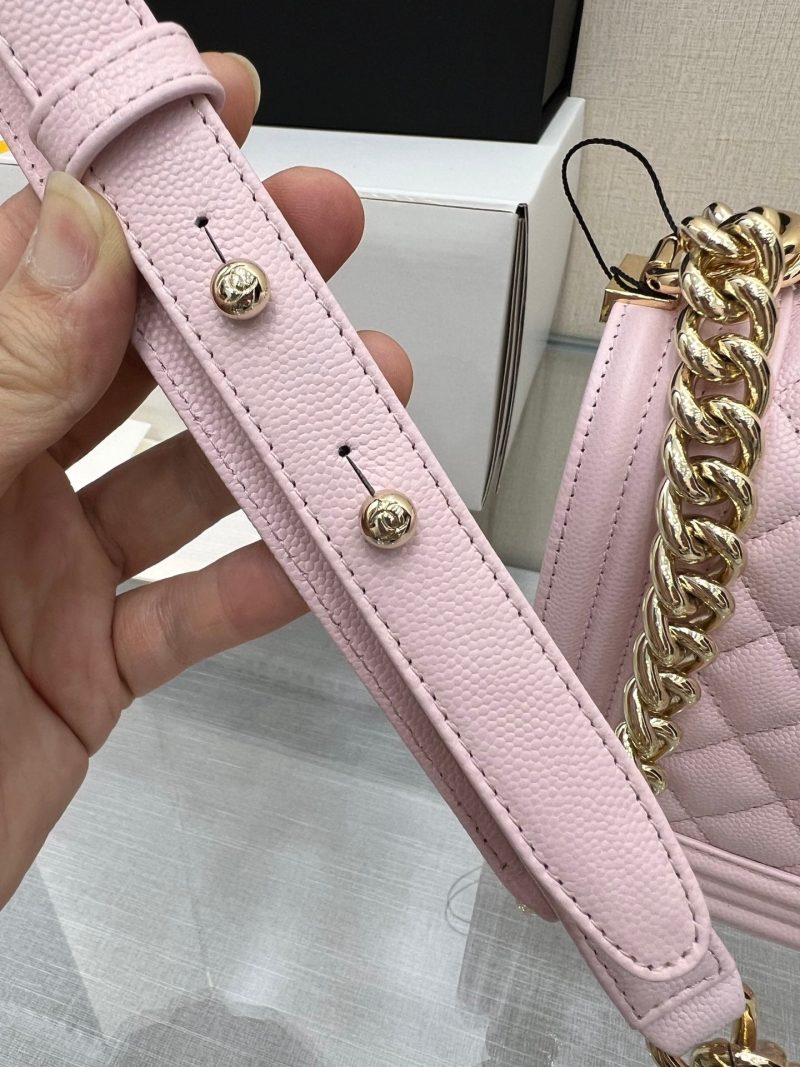 Image_20231111111203 BOY BAG MEDIUM 25 LIGHT PINK CAVIAR GOLD HARDWARE