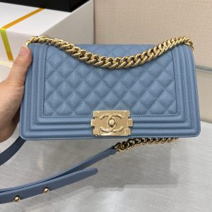 Image_20231111111614 BOY BAG MEDIUM 25 CLOUD BLUE CAVIAR GOLD HARDWARE