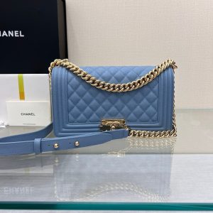 Image_20231111111634 BOY BAG MEDIUM 25 CLOUD BLUE CAVIAR GOLD HARDWARE