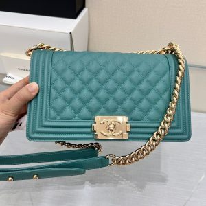 Image_20231111112050 BOY BAG MEDIUM 25 EVERGREEN CAVIAR GOLD HARDWARE