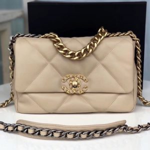 Image_20240314191136 19 FLAP BAG CREAM GOATSKIN GOLD HARDWARE