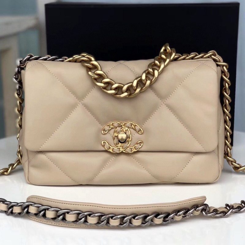 Image_20240314191136 19 FLAP BAG CREAM GOATSKIN GOLD HARDWARE