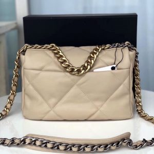 Image_20240314191216 19 FLAP BAG CREAM GOATSKIN GOLD HARDWARE