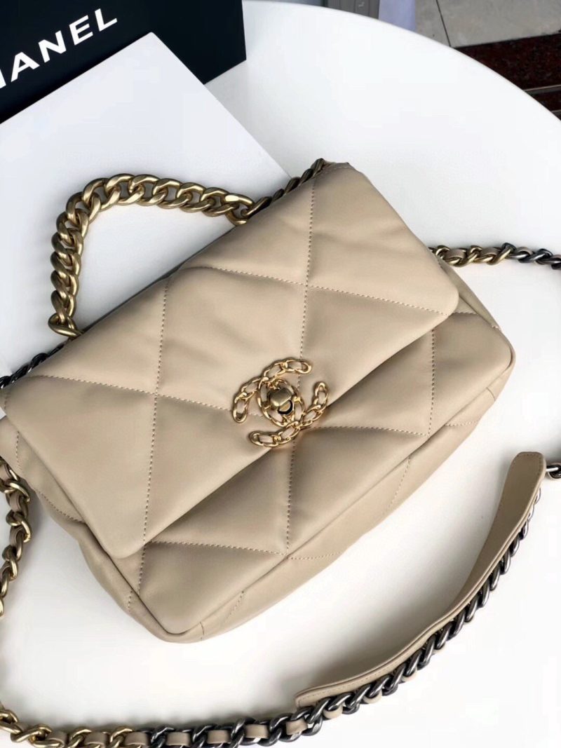 Image_20240314191220 19 FLAP BAG CREAM GOATSKIN GOLD HARDWARE