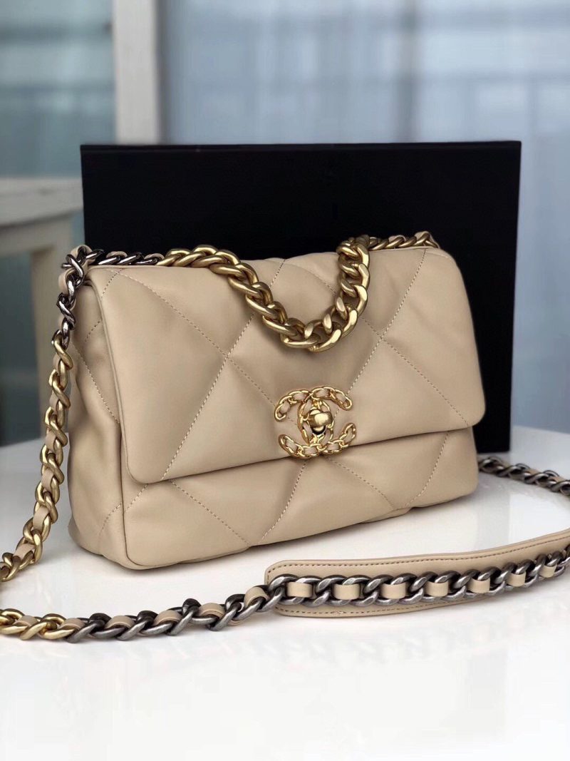 Image_20240314191224 19 FLAP BAG CREAM GOATSKIN GOLD HARDWARE
