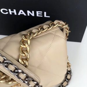 Image_20240314191241 19 FLAP BAG CREAM GOATSKIN GOLD HARDWARE