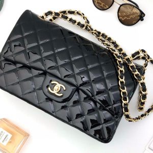 CLASSIC JUMBO FLAP BAG 30CM BLACK PATENT CALFSKIN GOLD HARDWARE