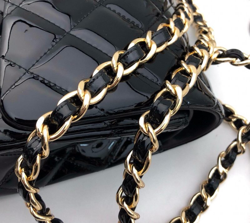 CLASSIC JUMBO FLAP BAG 30CM BLACK PATENT CALFSKIN GOLD HARDWARE