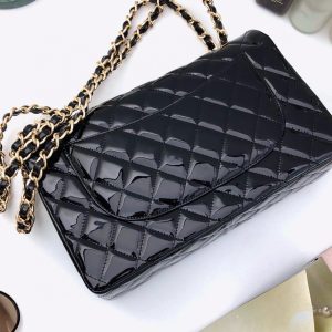 CLASSIC JUMBO FLAP BAG 30CM BLACK PATENT CALFSKIN GOLD HARDWARE