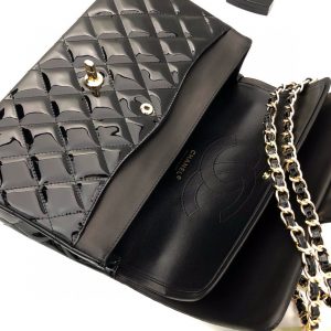 CLASSIC JUMBO FLAP BAG 30CM BLACK PATENT CALFSKIN GOLD HARDWARE