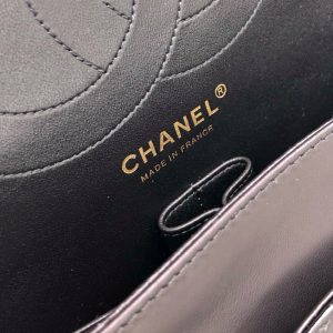 CLASSIC JUMBO FLAP BAG 30CM BLACK PATENT CALFSKIN GOLD HARDWARE