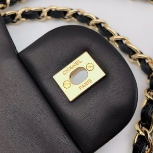 CLASSIC JUMBO FLAP BAG 30CM BLACK PATENT CALFSKIN GOLD HARDWARE