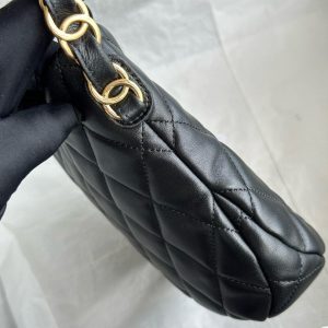 CC 24K Hobo Bag 23cm Black Shiny Lambskin