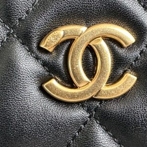 CC 24K Hobo Bag 23cm Black Shiny Lambskin