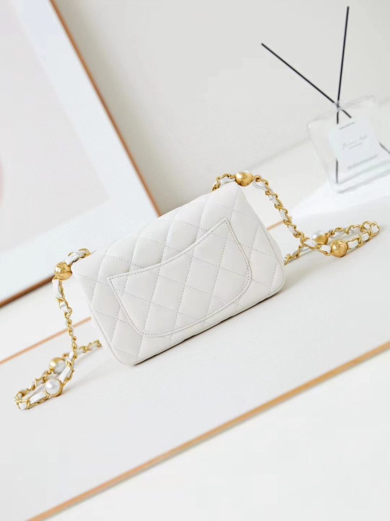 CC 24F Flap Bag White Lambskin Pearl Gold Hardware