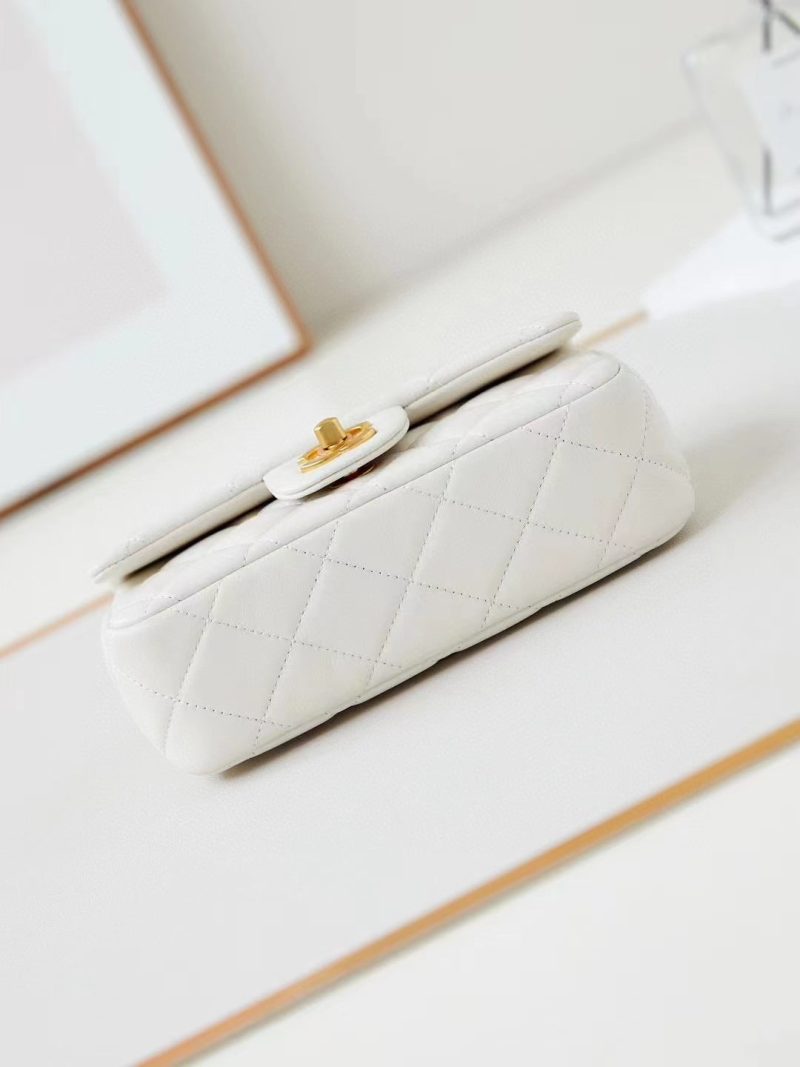 CC 24F Flap Bag White Lambskin Pearl Gold Hardware