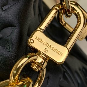 Coussin Hobo MM 38cm Black Monogram Empreinte Leather