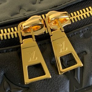 Coussin Hobo MM 38cm Black Monogram Empreinte Leather