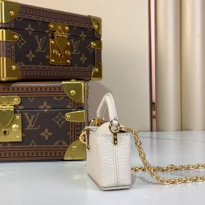 Micro Capucines 10.5cm White Cowhide Leather