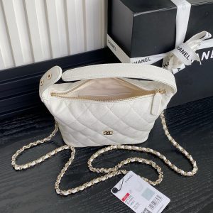 CC 25C Hobo Bag 21.5cm Top Handle White Grained Calfskin