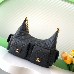 MAXI HOBO BAG 25 IN BLACK LAMBSKIN GOLD HARDWARE