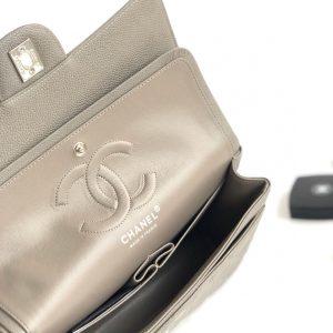 CC CLASSIC FLAP 25CM GRAY CAVIAR SILVER HARDWARE