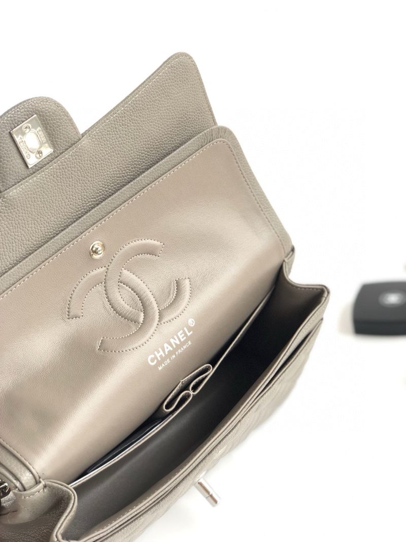 CC CLASSIC FLAP 25CM GRAY CAVIAR SILVER HARDWARE