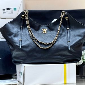 CC 25S Tote Bag in Black Calfskin