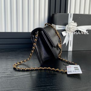 Image_20250114224050 Medium Classic Flap Bag 23cm Black Caviar Calfskin Gold Hardware