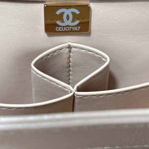 CC TRENDY 25CM BEIGE LAMBSKIN LIGHT GOLD HARDWARE