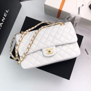 CLASSIC FLAP 25 WHITE LAMBSKIN LIGHT GOLD HARDWARE