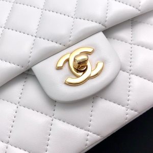 CLASSIC FLAP 25 WHITE LAMBSKIN LIGHT GOLD HARDWARE