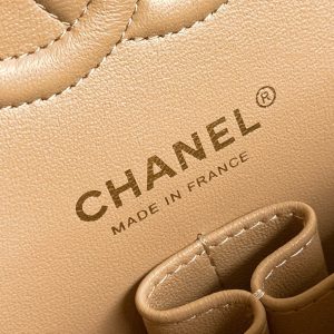 Flap bag jumbo 23 light beige grain caviar cowhide silver hardware