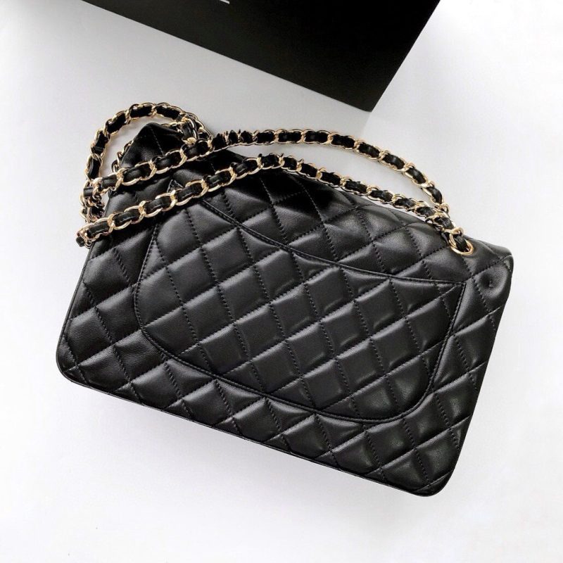 CLASSIC FLAP 30 BLACK LAMBSKIN LIGHT GOLD HARDWARE