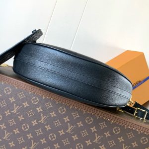 LV hobo Loop Bag 38cm Black Monogram Empreinte Leather