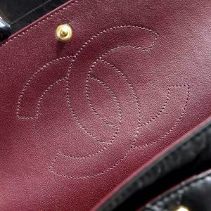 CC Classic 2.55 Flap Bag 24cm Black Aged Lambskin