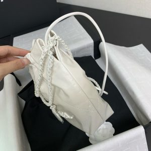 CC 22 ANTIBA HOBO BAG WHITE 23CM LAMBSKIN