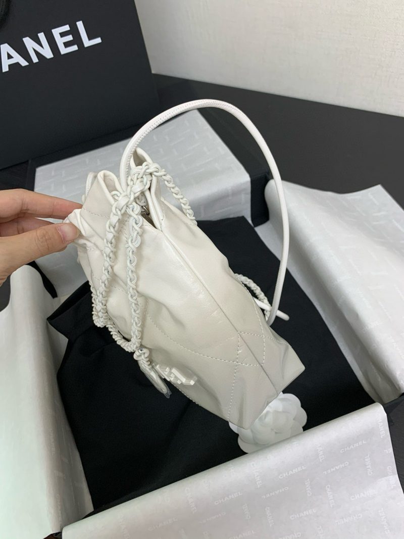 CC 22 ANTIBA HOBO BAG WHITE 23CM LAMBSKIN