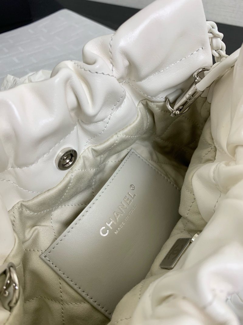 CC 22 ANTIBA HOBO BAG WHITE 23CM LAMBSKIN