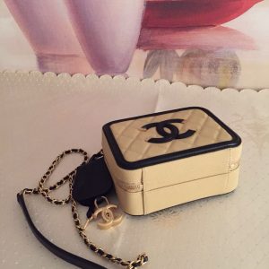 CC Filigree Vanity Case Bag Black Beige Quilted Caviar Leather