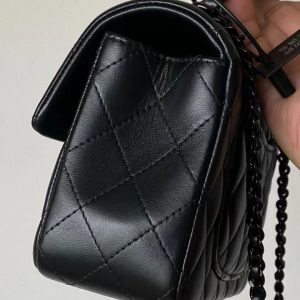 25C Mini Flap Bag Top Handle 20cm Black Lambskin Black Hardware Premium Version