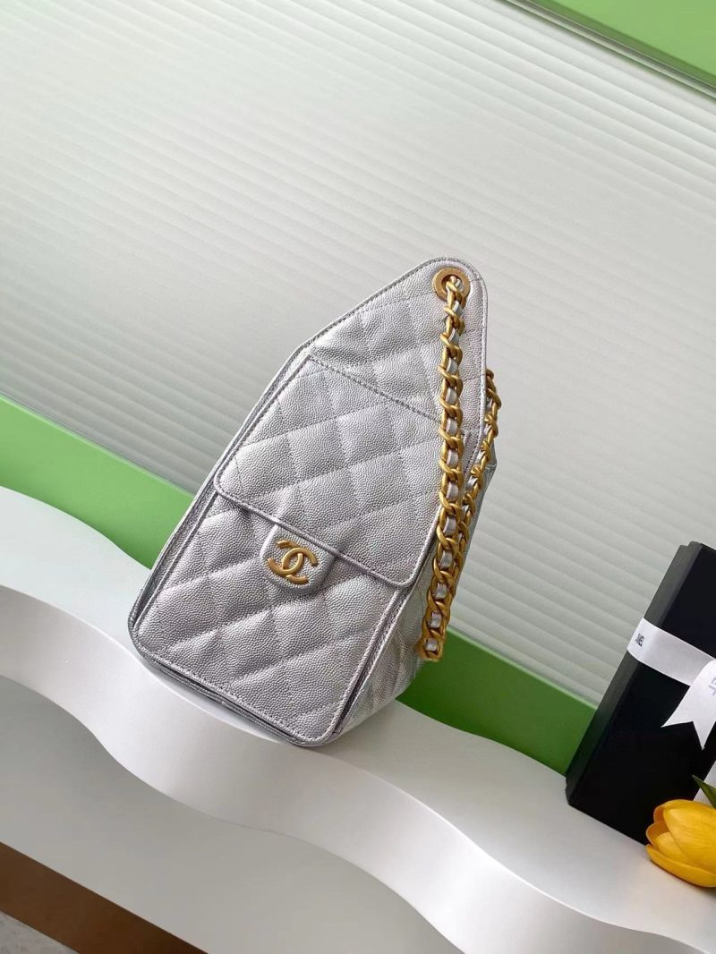 CC 25C Hobo Bags 30cm Silver Metallic Grained Calfskin