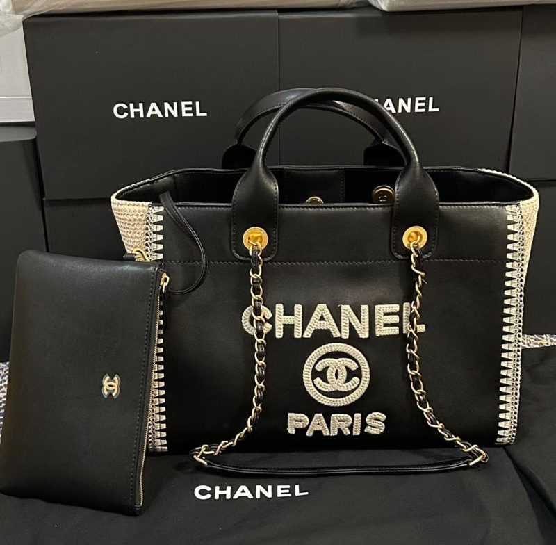 CC 25 Large Crochet Deauville Shopping Bag 34cm Black