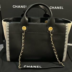 CC 25 Large Crochet Deauville Shopping Bag 34cm Black