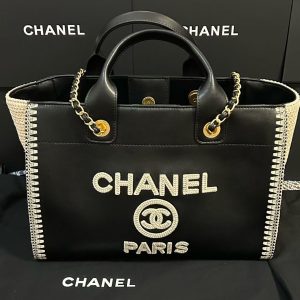 CC 25 Large Crochet Deauville Shopping Bag 34cm Black