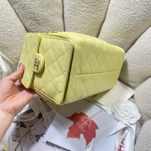 Image_20250705085350 CC 25C Hobo Bags 26cm Light Lemon Yellow Calfskin